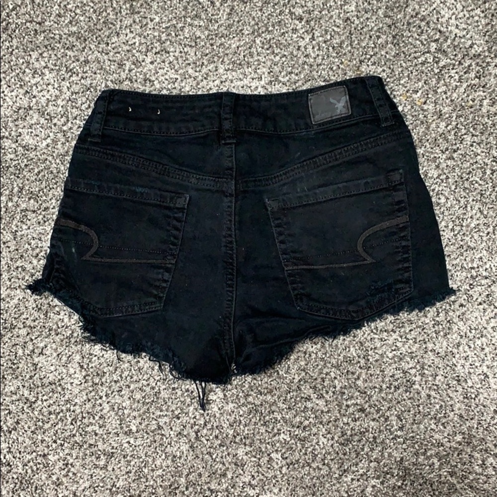 Shorts - Picture 2 of 3